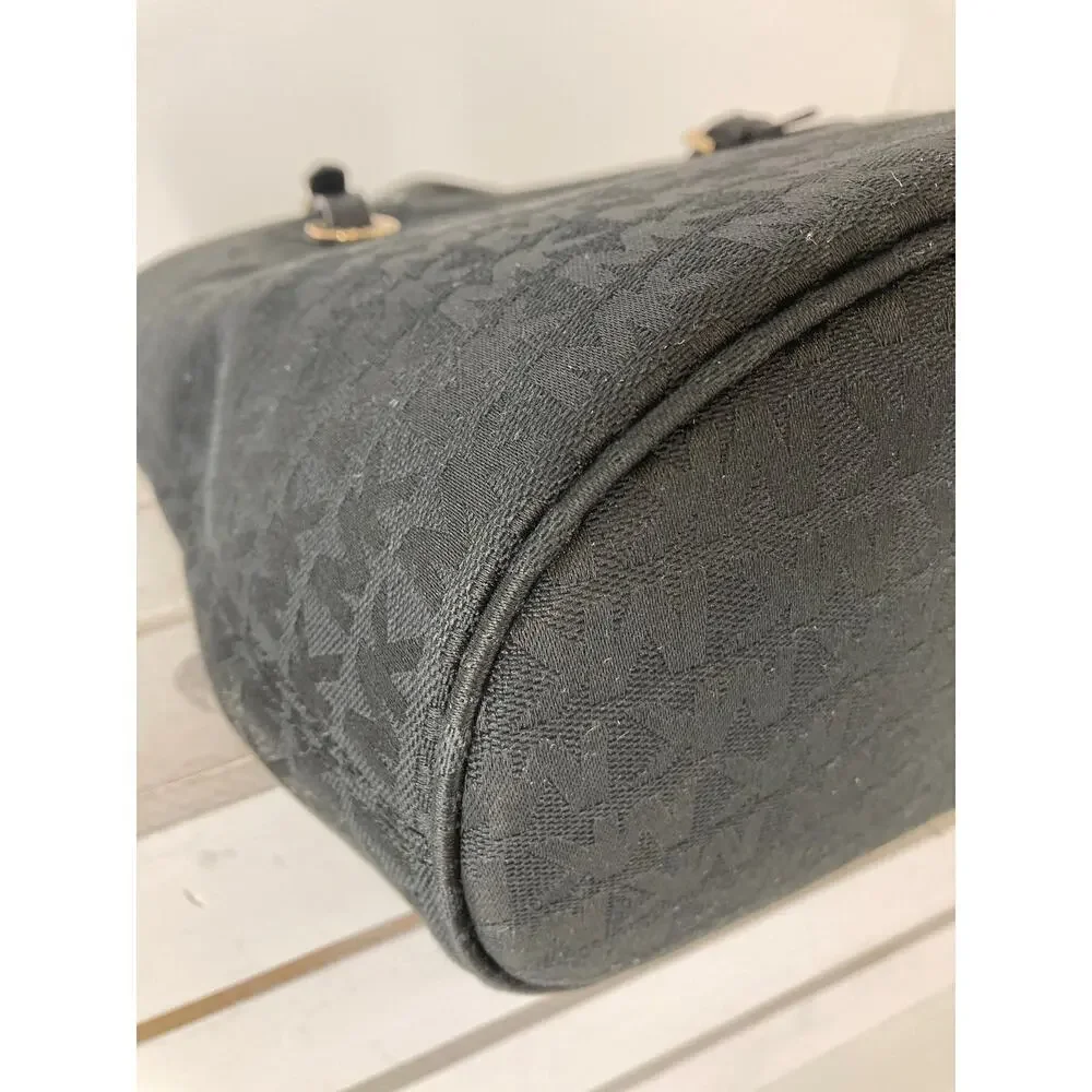 MICHAEL KORS, LARGE BLACK SIGNATURE CANVAS SHOULDER BAG